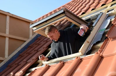 Pose de fenêtres de toit Velux à Hénonville